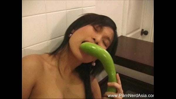 Thai Teen Porn: Asian Girl Decides To Use Cucumbers-18863