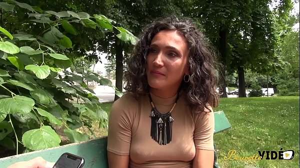 Neshka jolie beurette aime l’exhib et la baise – Free xxx Asian movies