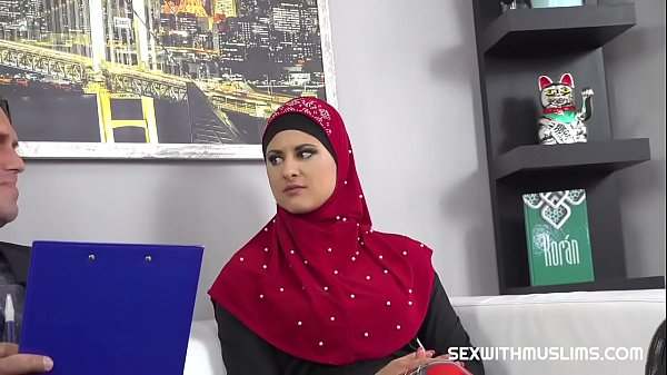 Lawyer settles for fine muslim pussy – Free asiansex life