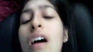 Paki Woman Sex In The Car – Free asianteenporn sex video