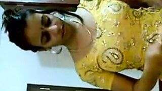 Kerala Couple Honeymoon – Free young Asian teen porn video