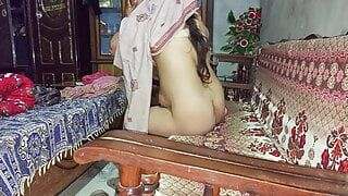 Bhai ne Apna Behen Ko Chud Diya Ekele Main – Free Asian sex