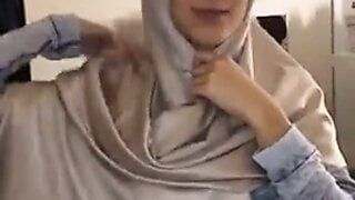 Hot Paki Hijab Girl – Free Asian xxx movies