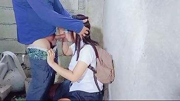 Sloppy blowjob by Pinay college teen and construction worker – Free younger Asian teen porn video